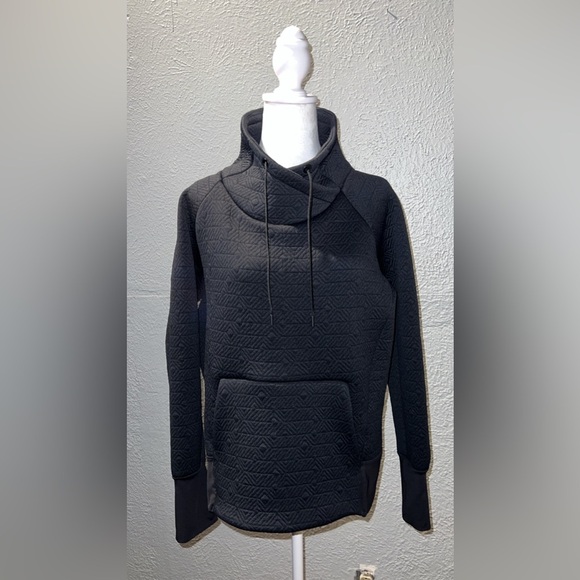 Athleta Sweaters - BRAND NEW ATHLETA HOODIE SIZE SMALL